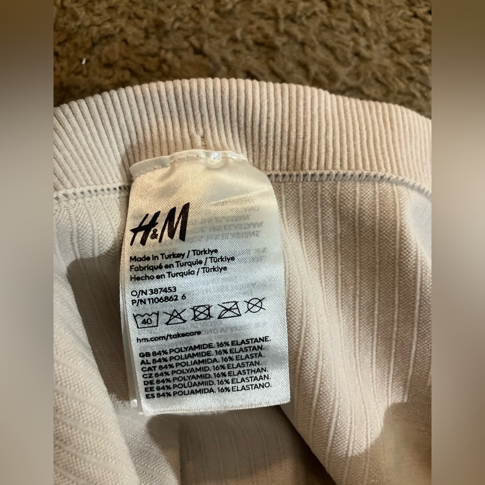 H&M White Ribbed Tank Top - Picture 2 of 3